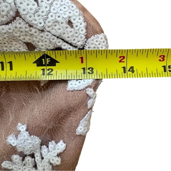 Dress the Population White Nude Abbie Halter Mini Dress Floral Sequins S - Picture 6 of 9